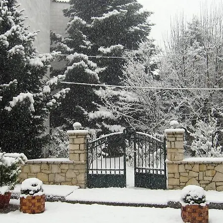 Papastavrou Guest house Kalavryta