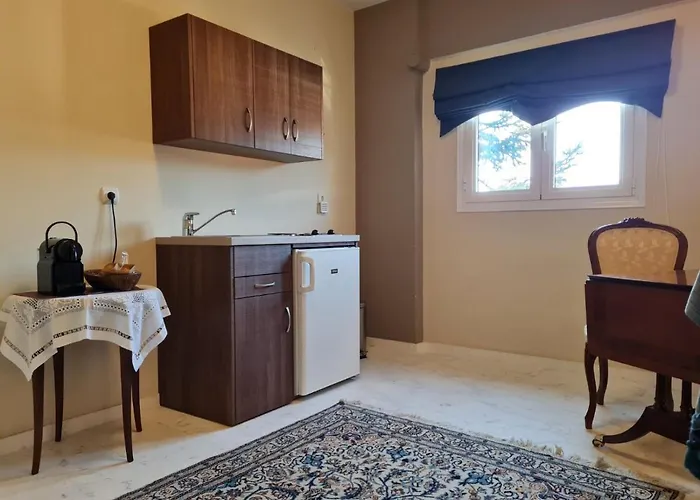 招待所 Papastavrou 卡拉维塔