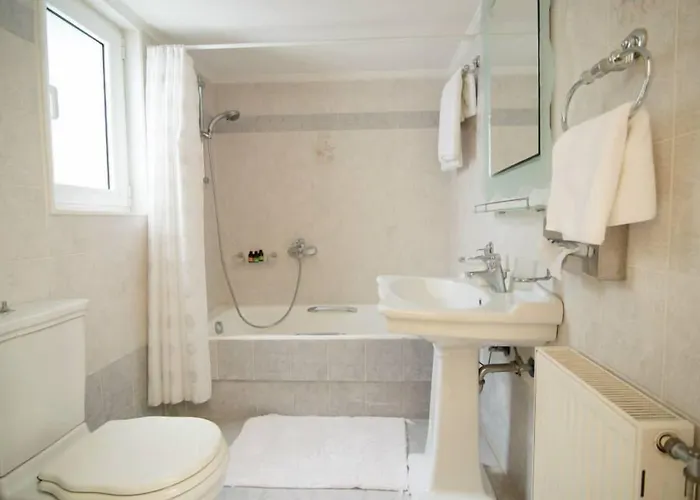 Papastavrou 卡拉维塔